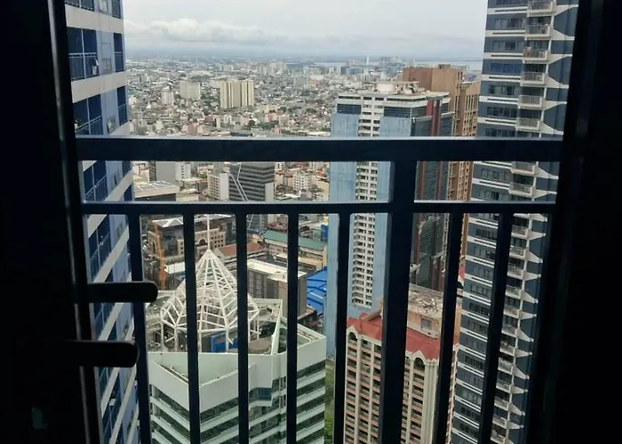 Apartment Makati At Air Residences By Honey Manila